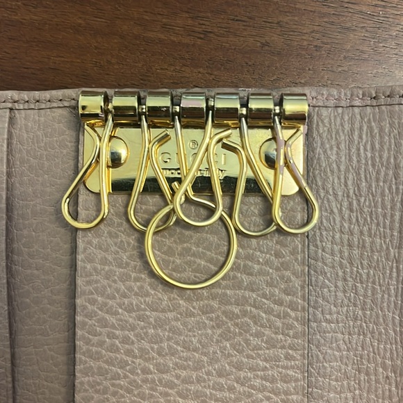 ❌SOLD❌Gucci Marmont Key Holder - Picture 8 of 9